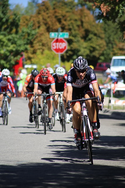 心球员的高 心球员的高